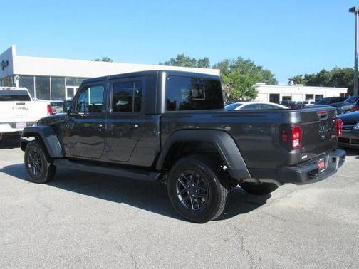 2025 Jeep Gladiator Sport S