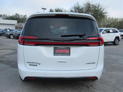 2025 Chrysler Pacifica Limited