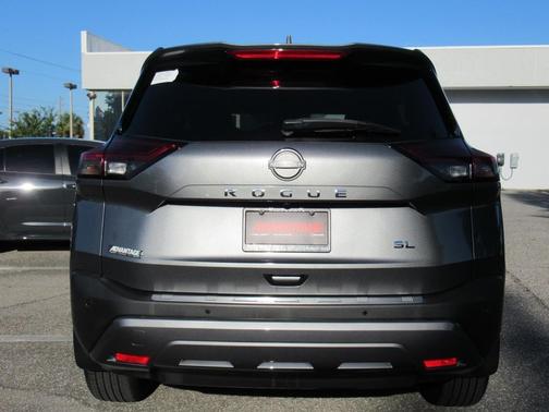Gun Metallic 2022 Nissan Rogue SL