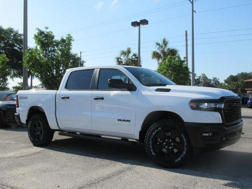 2025 RAM 1500 Warlock Crew Cab 4x4 5'7' Box