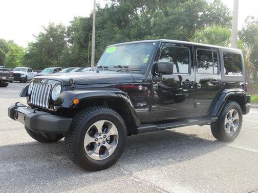 2017 Jeep Wrangler Unlimited Sahara