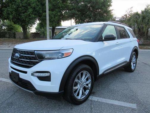 Oxford White 2020 Ford Explorer XLT