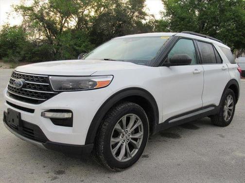 Oxford White 2020 Ford Explorer XLT