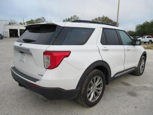 Oxford White 2020 Ford Explorer XLT