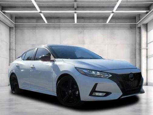 2022 Nissan Sentra SR