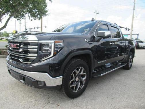 2022 GMC Sierra 1500 SLT