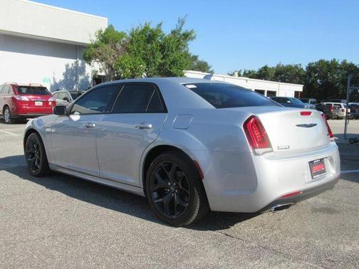 2023 Chrysler 300 Touring
