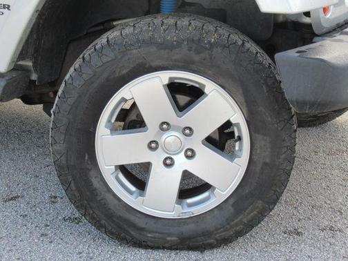 2011 Jeep Wrangler Unlimited Sahara