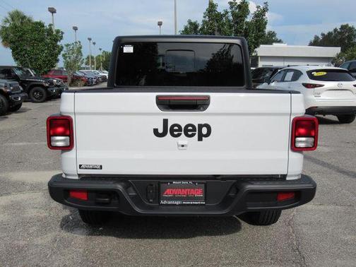 2025 Jeep Gladiator Sport S