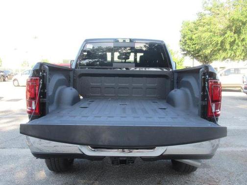 2025 RAM 2500 Laramie Crew Cab 4x4 6'4' Box