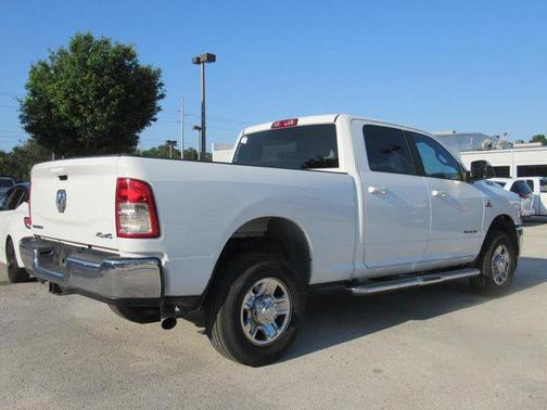2022 RAM 2500 Big Horn Crew Cab 4x4 6'4' Box