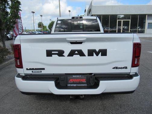 Bright White Clearcoat 2026 RAM 3500 Laramie Crew Cab 4x4 8' Box