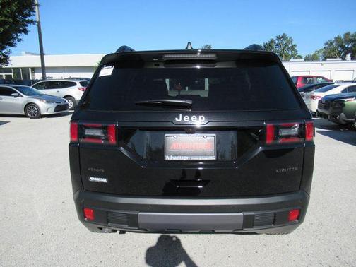 Diamond Black Crystal Pearlcoat 2026 Jeep Cherokee Limited