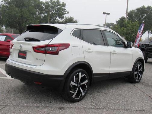 2021 Nissan Rogue Sport SL