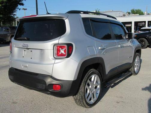 Glacier Metallic Clearcoat 2021 Jeep Renegade Islander