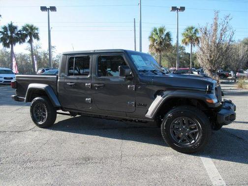 2026 Jeep Gladiator Sport S