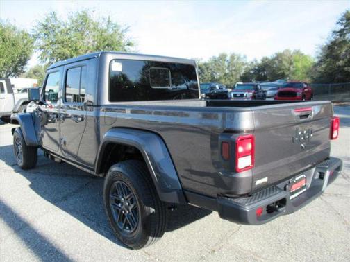 2026 Jeep Gladiator Sport S