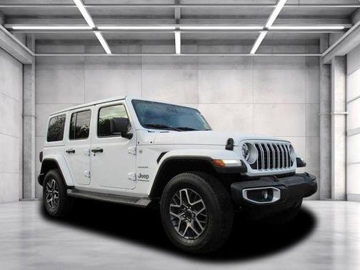 Bright White Clearcoat 2024 Jeep Wrangler 4-Door Sahara 4x4