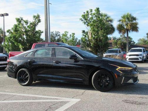 2025 Kia K5 LXS