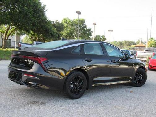 2025 Kia K5 LXS