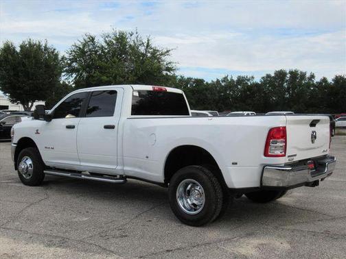 2024 RAM 3500 Big Horn Crew Cab 4x4 8' Box