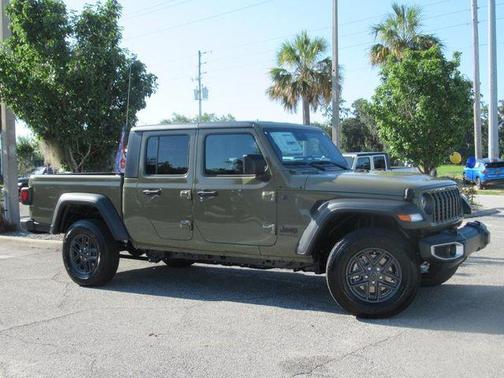 2025 Jeep Gladiator Sport S