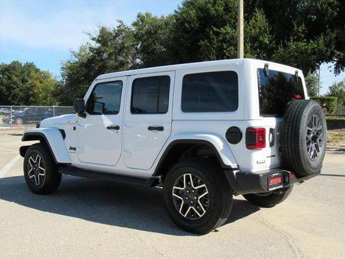 2026 Jeep Wrangler 4-Door Sahara 4x4