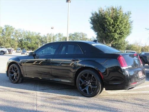 2022 Chrysler 300 Touring