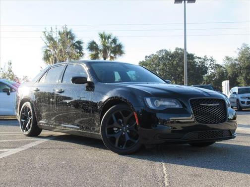 2022 Chrysler 300 Touring