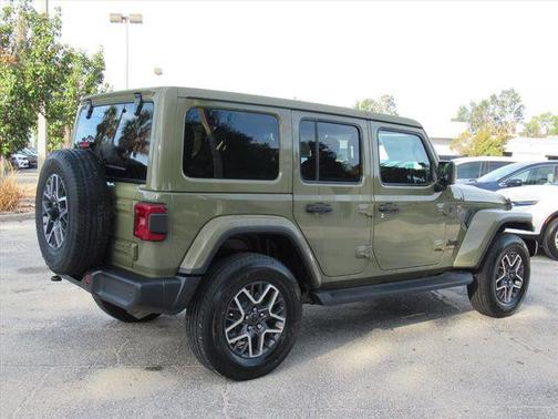 2026 Jeep Wrangler 4-Door Sahara 4x4