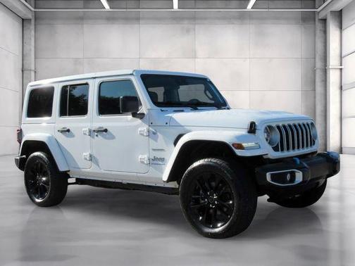 Bright White Clearcoat 2024 Jeep Wrangler 4xe Sahara