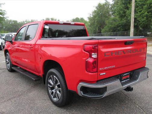 Red Hot 2022 Chevrolet Silverado 1500 LT