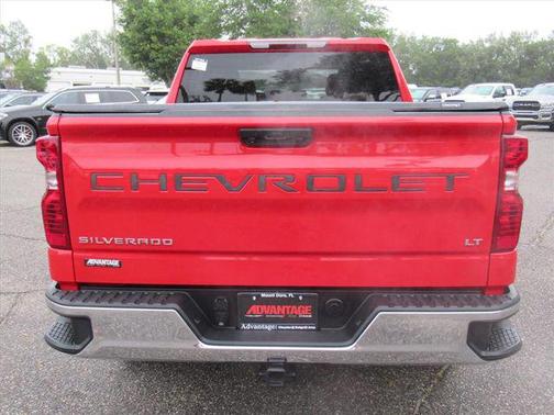 Red Hot 2022 Chevrolet Silverado 1500 LT