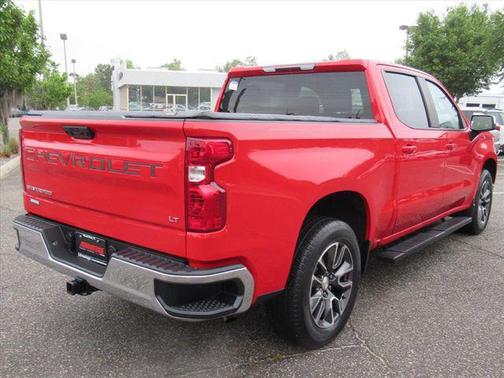 Red Hot 2022 Chevrolet Silverado 1500 LT