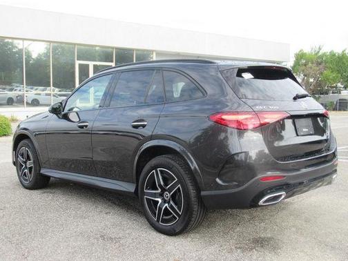 2025 Mercedes-Benz GLC 300 Base