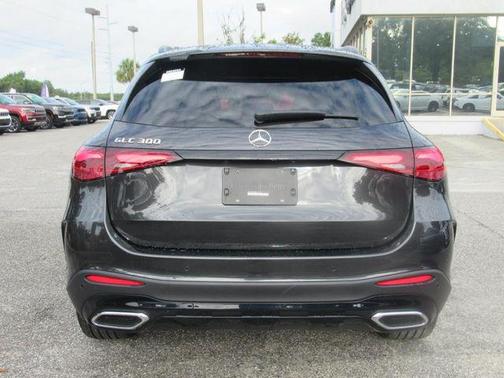 2025 Mercedes-Benz GLC 300 Base