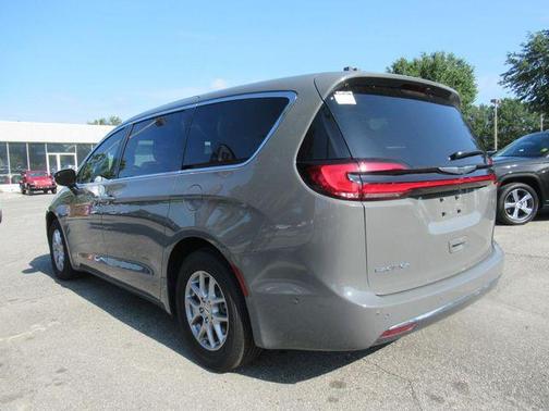 2025 Chrysler Pacifica L