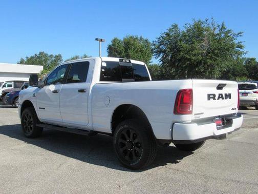 2025 RAM 3500 Big Horn Crew Cab 4x4 6'4' Box