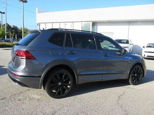 2021 Volkswagen Tiguan 2.0T SE R-Line Black