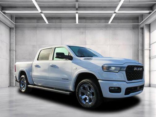 Bright White Clearcoat 2026 RAM 1500 Big Horn/Lone Star