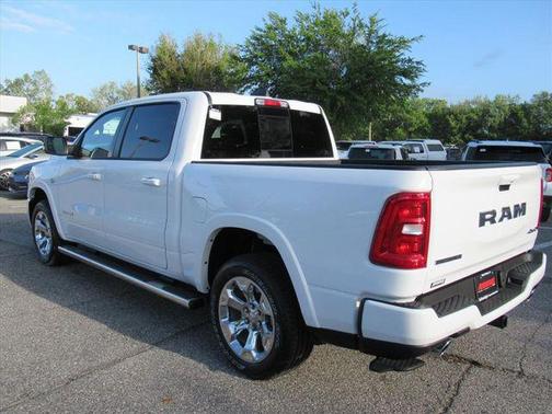 Bright White Clearcoat 2026 RAM 1500 Big Horn/Lone Star
