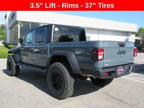 2025 Jeep Gladiator Sport S