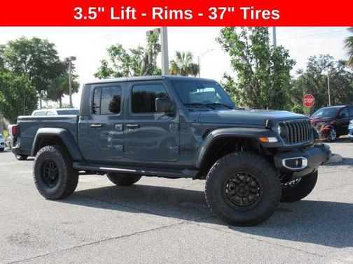 2025 Jeep Gladiator Sport S