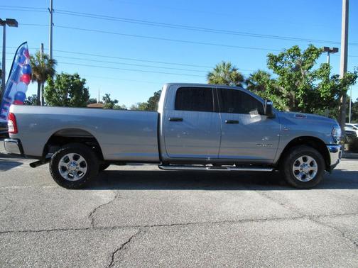 Billet Silver Metallic Clearcoat 2024 RAM 2500 Big Horn Crew Cab 4x4 8' Box