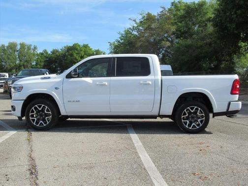 Bright White Clearcoat 2026 RAM 1500 Laramie