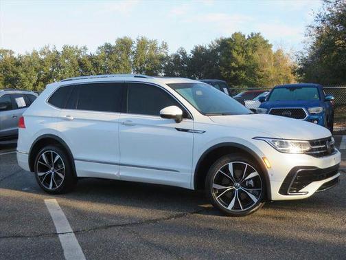 2024 Volkswagen Tiguan 2.0T SEL R-Line 4MOTION