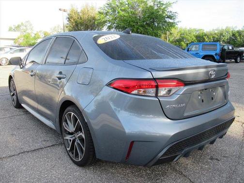 Celestite W/Bla 2022 Toyota Corolla SE