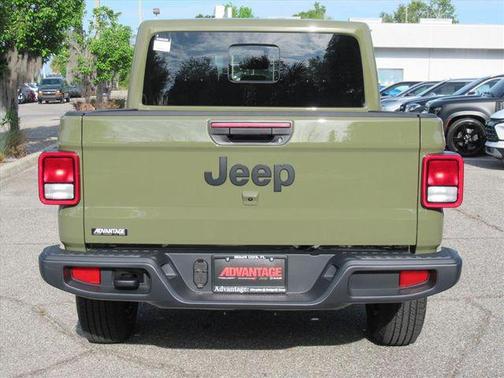 41 2026 Jeep Gladiator Sport S