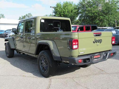 41 2026 Jeep Gladiator Sport S