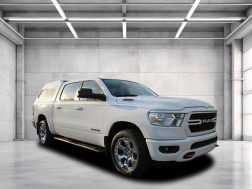 Bright White Clearcoat 2024 RAM 1500 Big Horn/Lone Star